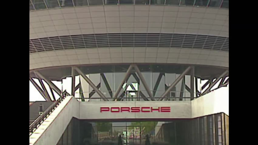 3. B100 Treffen bei Leipzig - Barkas, Framo `s & Melkus bei Porsche in Leipzig